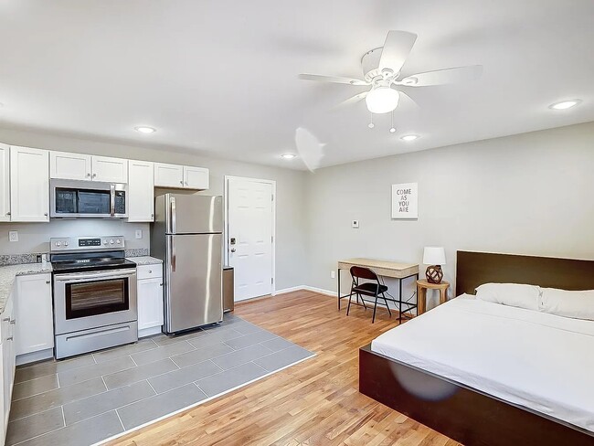 Photo - 2341 Burnet Ave Unit Apt 1
