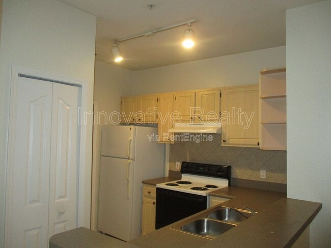 Photo - 1375 Lake Shadow Cir