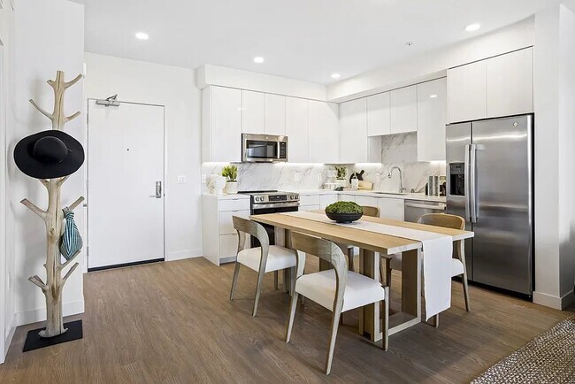 Photo - 16 W 19th St Unit 24G