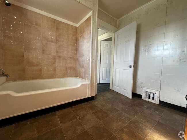 Building Photo - 1411 Laiblin Pl NE Rental