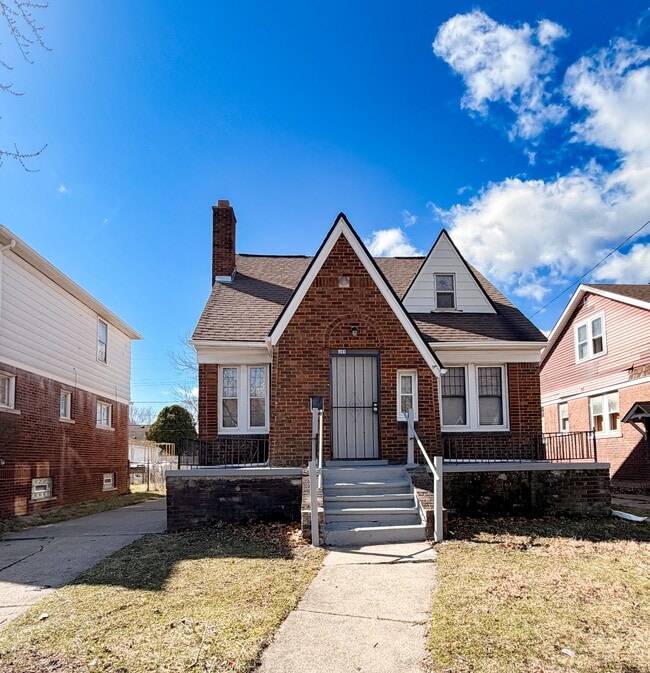 Building Photo - 9241 Boleyn St