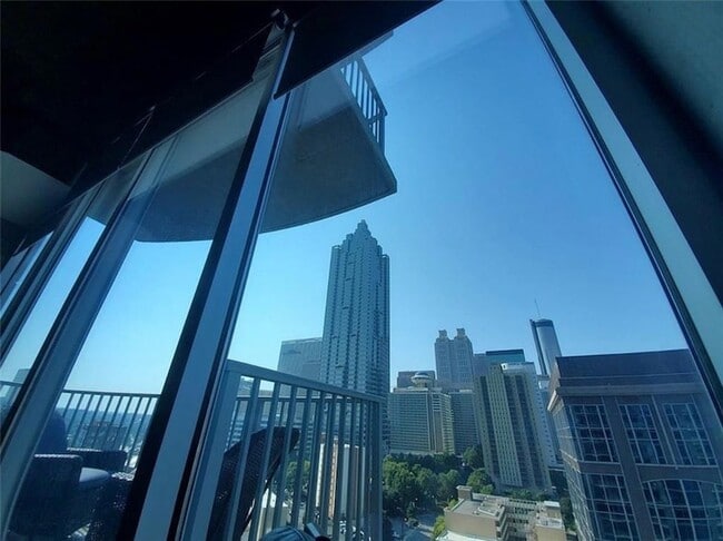 Photo - 400 W Peachtree St NW Unit 1610