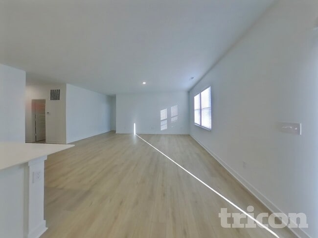 Photo - 11823 Moorfield Ln