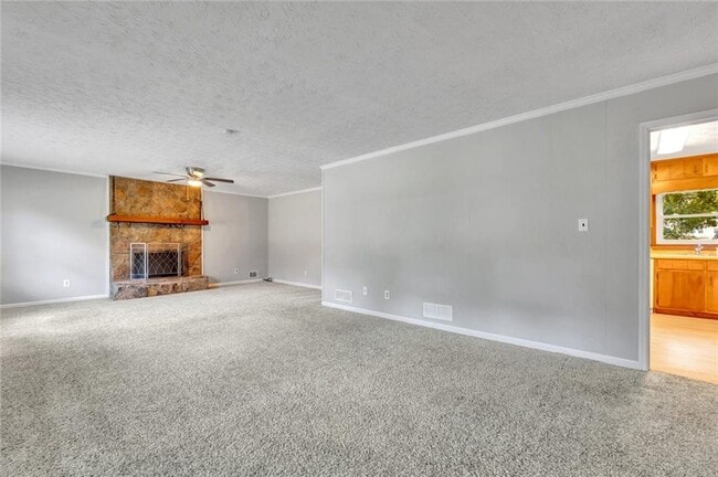 Photo - 905 Rambling Rose Ct NW