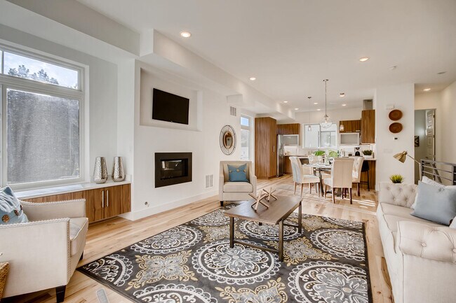 Photo - 5479 S Prince St