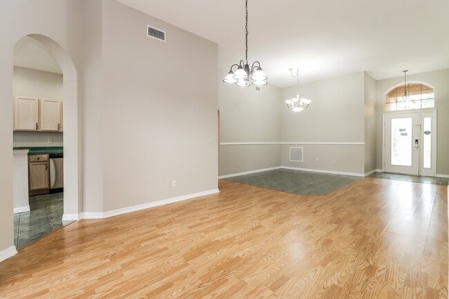 Photo - 1839 Wood Trail St