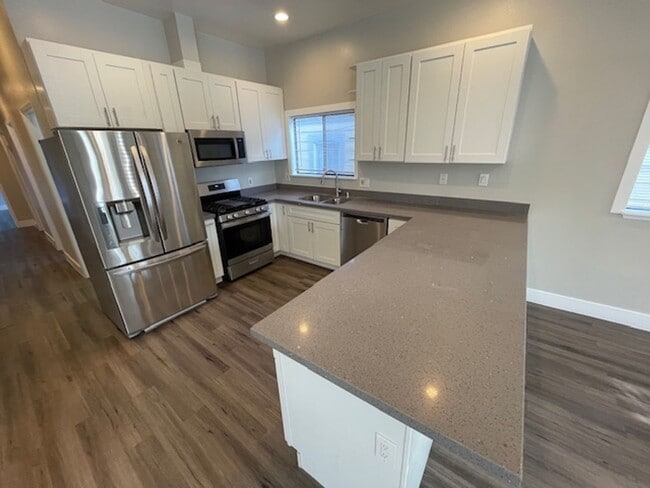 Photo - 1946 E 20th St Unit 1946 E 20th St