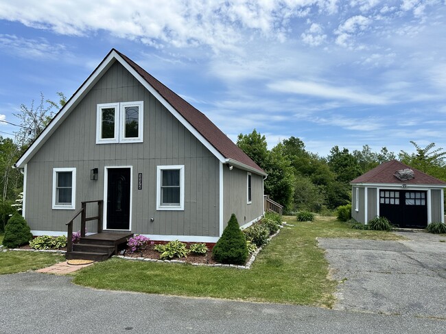 Building Photo - 1172 Bar Harbor Rd Rental