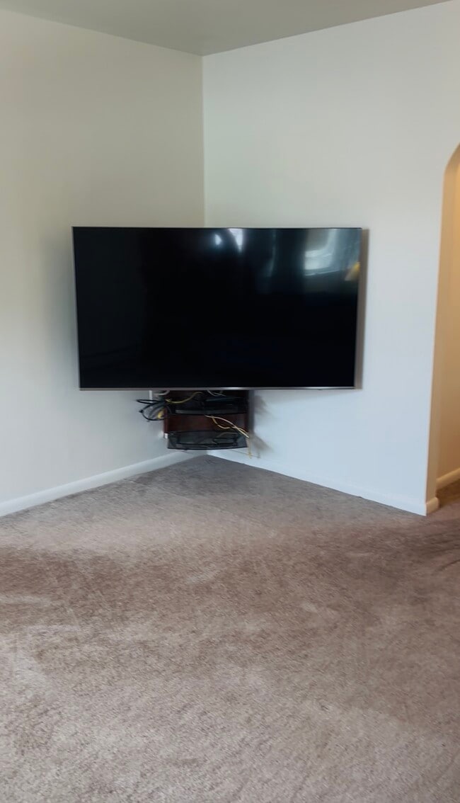 Photo - 609 8th Ave