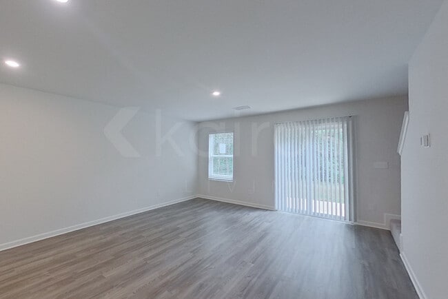 Photo - 366 Ironwood Ct