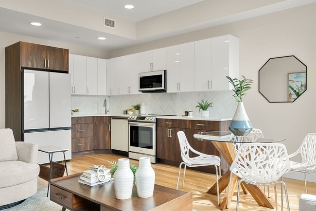 Photo - 16 Taber St Unit 201