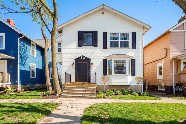 Building Photo - 98-100 N Hague Ave Unit 100