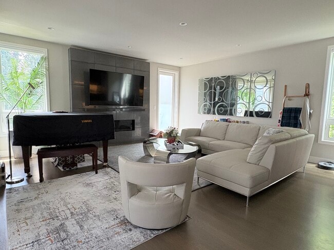 Sala de estar - 11217 NE 88th St