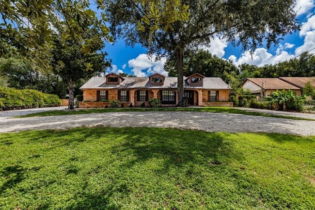 Photo - 501 Bryan Rd