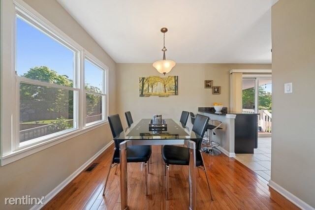 Photo - 3 br, 2 bath House - 1046 Chelsea Lane