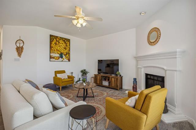 Photo - 12861 Farmington Dr