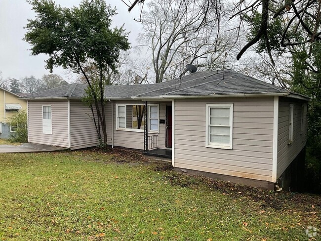 Building Photo - MOVE IN SPECIAL NOW OFFERED! Rental