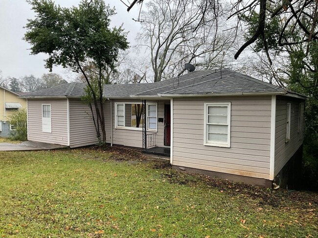 Building Photo - MOVE IN SPECIAL NOW OFFERED! Rental