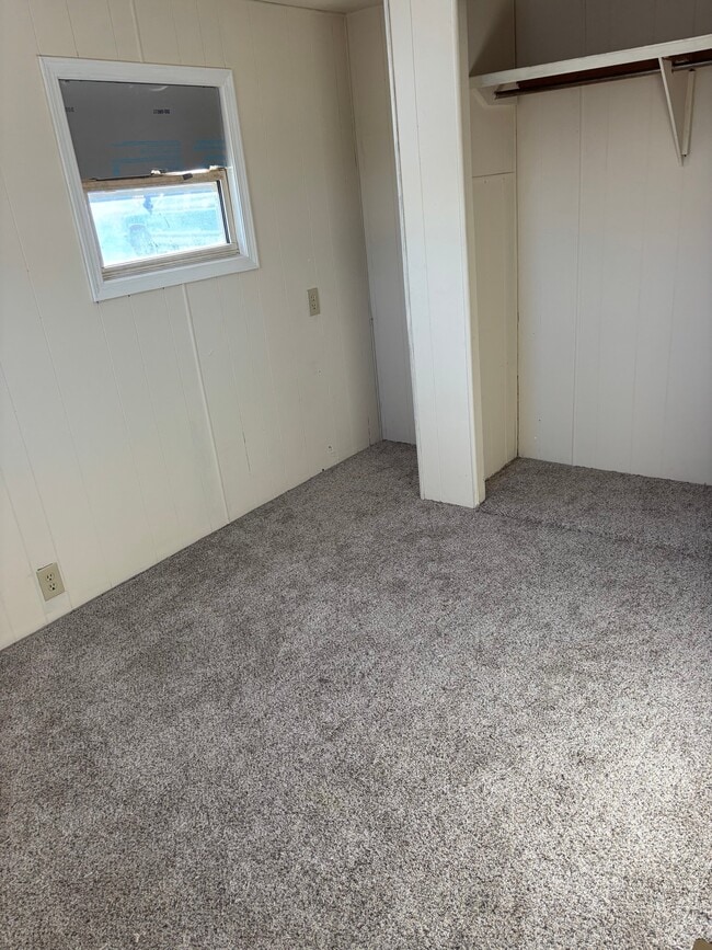 Photo - 1805 Joslyn St