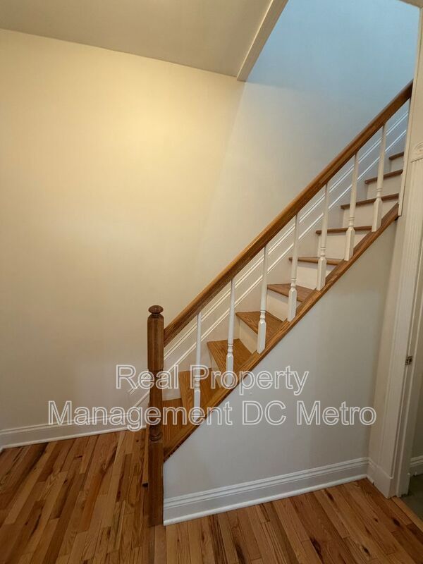 Photo - 1219 Pleasant St SE