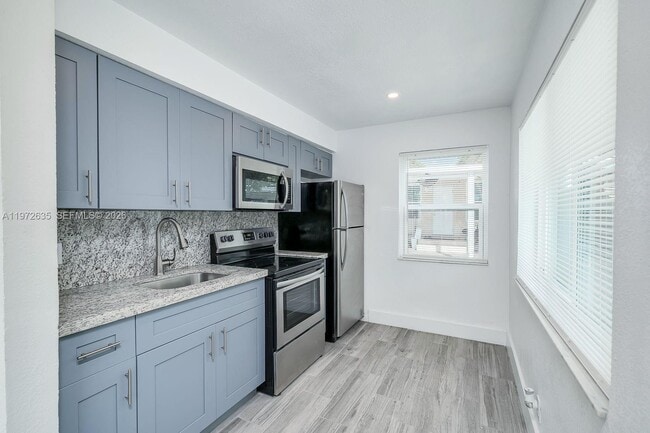 Photo - 1907 McKinley St Unit 2