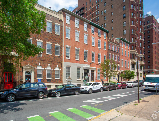 1311 Spruce Street - 1311 Spruce Street Apartments