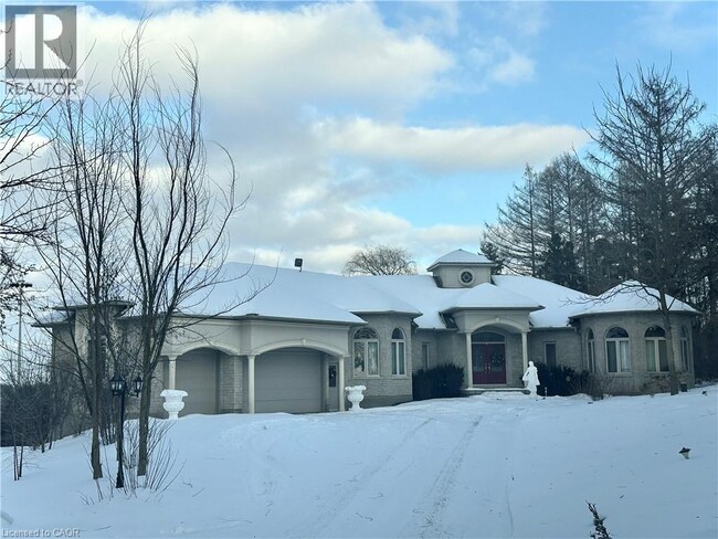 Photo - 572 Hidden Valley Rd