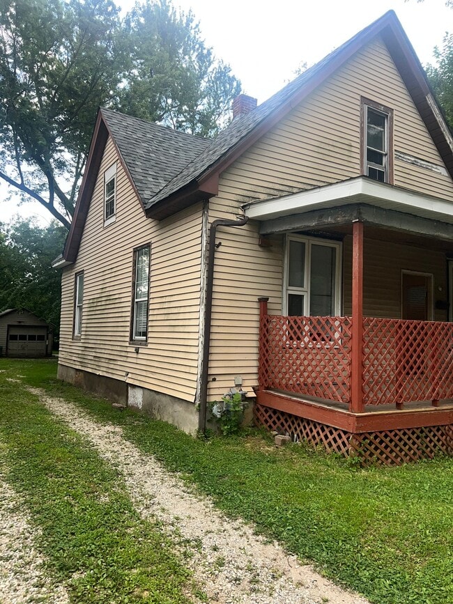 Photo - 785 E Cantrell St