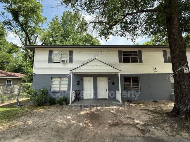 Building Photo - 929 Magnolia Dr Rental