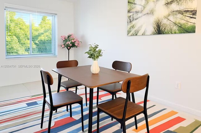 Building Photo - 1025 94th St Unit 7