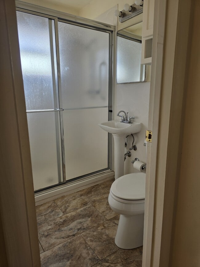 Photo - 406 N 23rd St