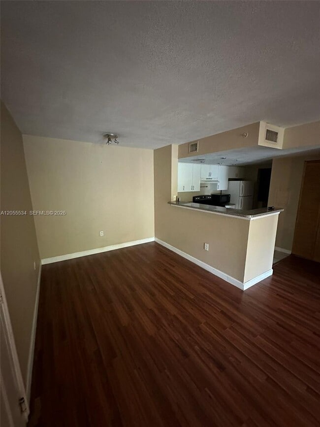 Photo - 5035 Wiles Rd Unit 203