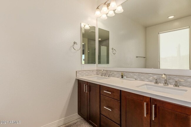 7320 Vista Bonita Dr