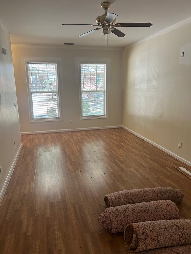 Photo - 918 Woodlawn Ave