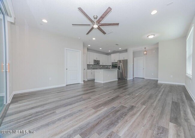 Photo - 432 Pine Bluff Dr