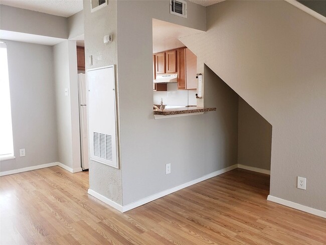 Photo - 1901 N Fitzhugh Ave Unidad 22B