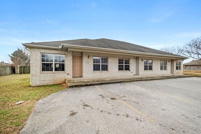 Photo - 1270 N Trinity Dr