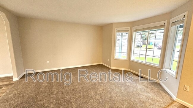 Photo - 10032 NE 19th St