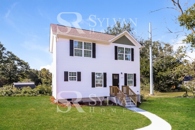 Photo - This lovely 3BR, 2.5BA home is move-in ready