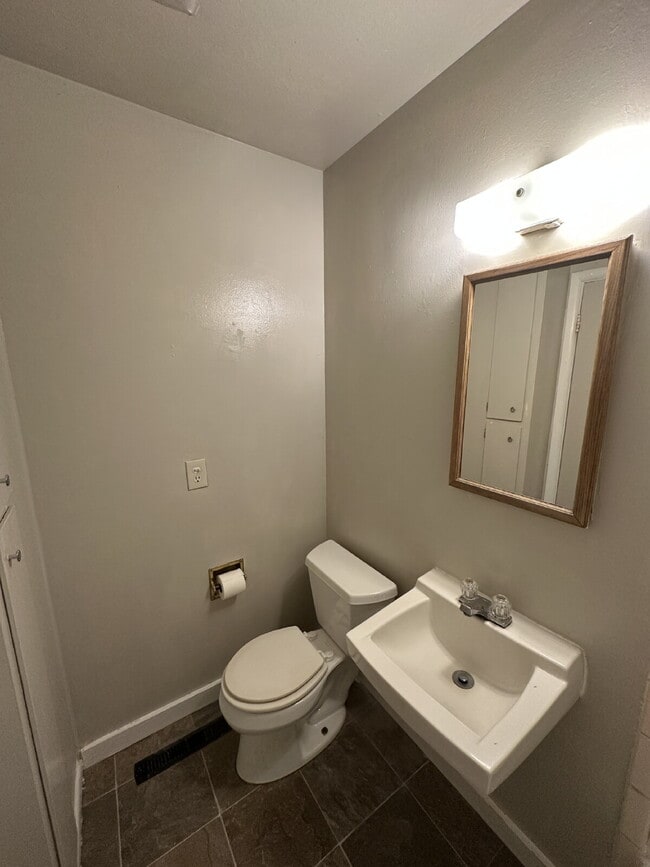 Photo - 3423 W Good St