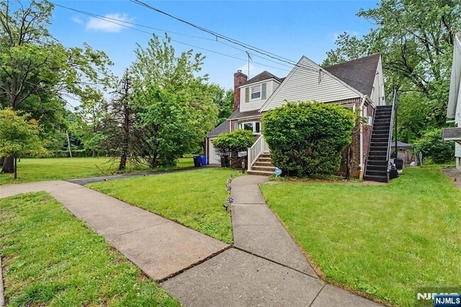 Photo - 203 Brinkerhoff St Unit 2