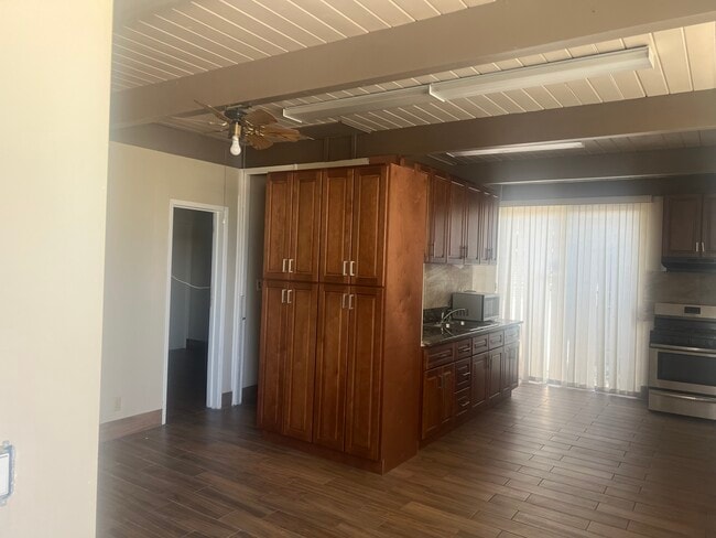 3867 Jurupa Ave Unit 3867 Jurupa ave