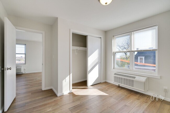 Pulaski Hill Apartments - Pulaski Hill Apartments Unit #E