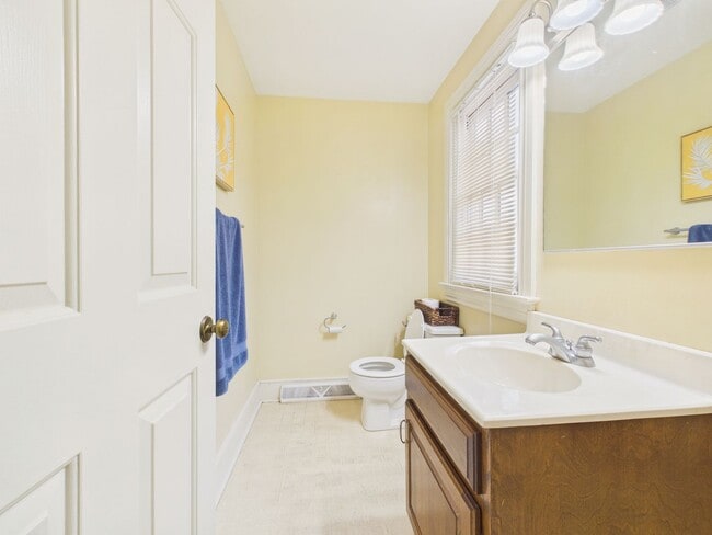 Photo - Charming Single Family Home on Grand St w/ Bonus 3rd Room