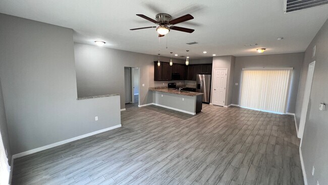 Photo - Beautiful 3 Bedroom, 2 Bathroom Home in Pa...