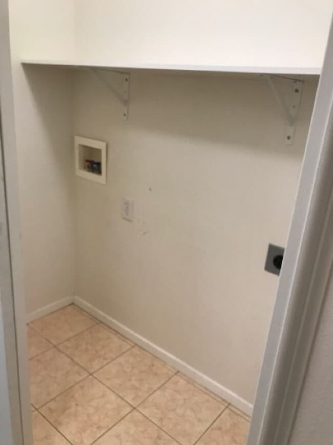 Photo - 767 Meadows Dr Unidad 1