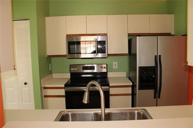 Photo - 4006 39th St W