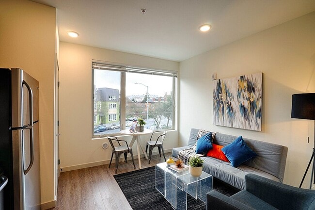 Photo - 1240 Wallingford