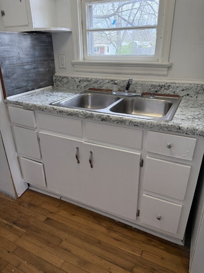 Photo - 118 Brockway Ave