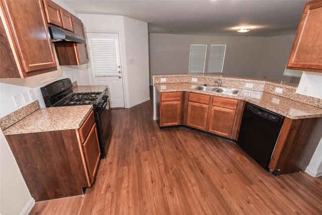 Photo - 5815 Post Oak Manor Dr